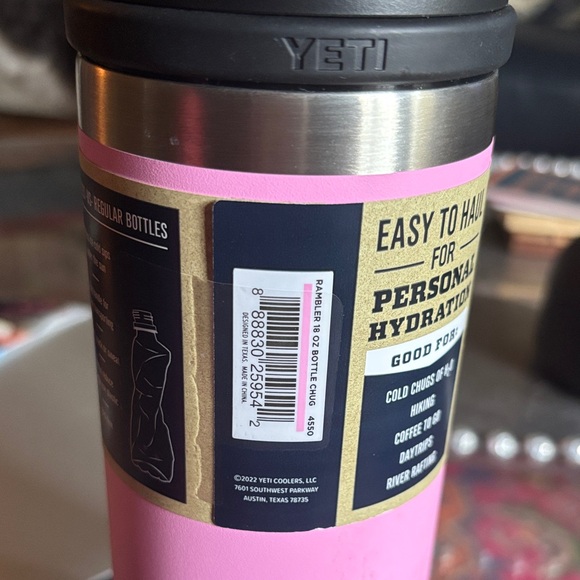 YETI Rambler 18 oz Bottle in Pink and Black New - Picture 2 of 4